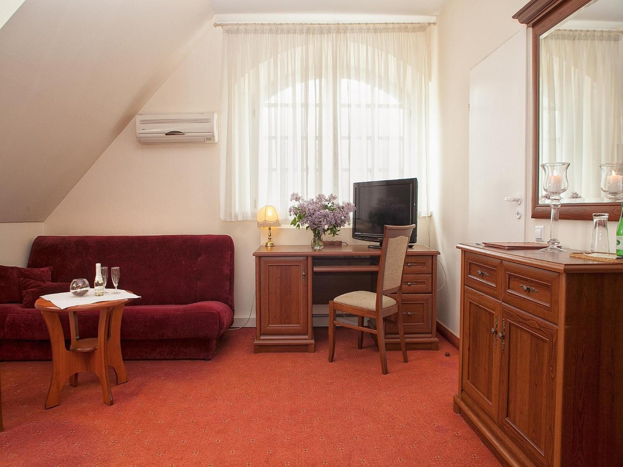 Pensjonat Zacisze Hotel Plewiska Room photo