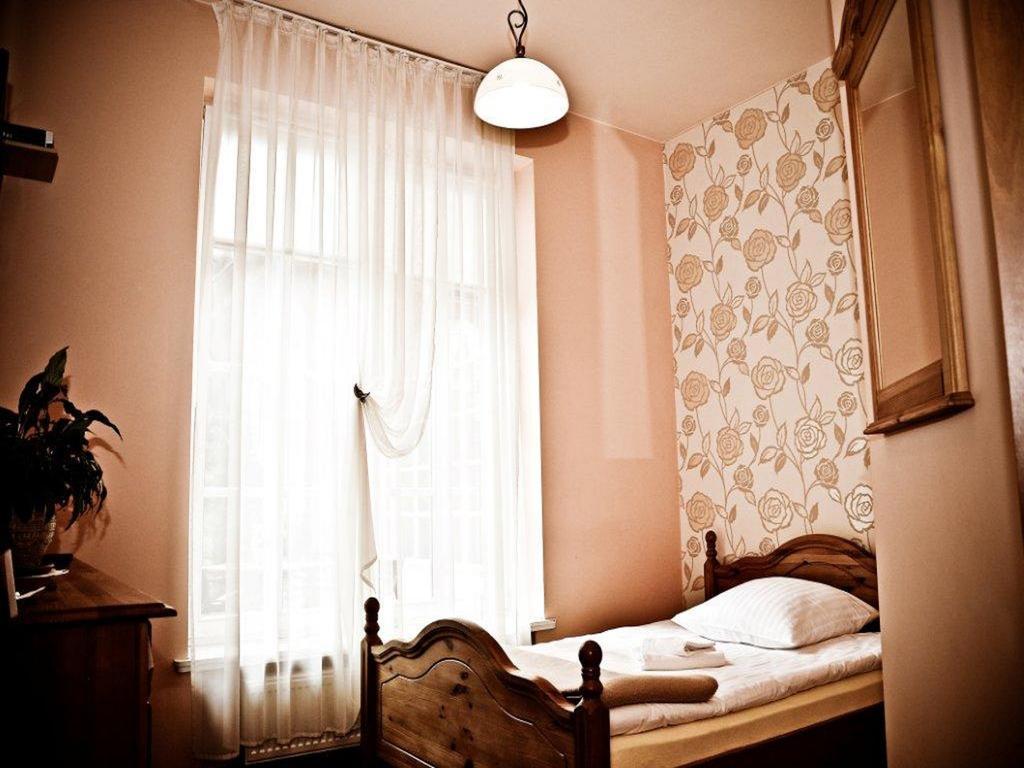 Pensjonat Zacisze Hotel Plewiska Room photo