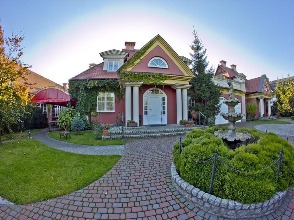 Pensjonat Zacisze Plewiska Exterior photo